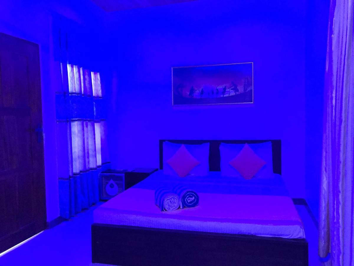 Paris Garden Resort Тринкомали Экстерьер фото