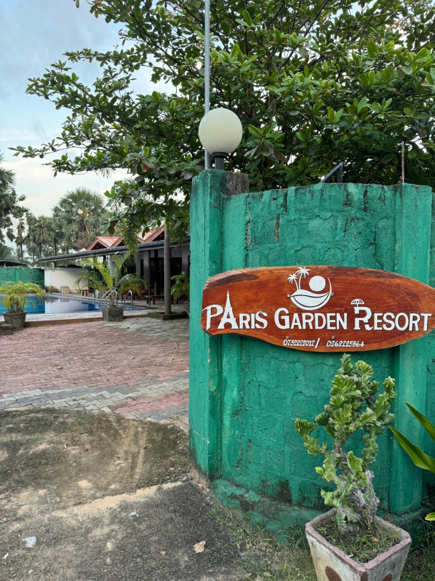 Paris Garden Resort Тринкомали Экстерьер фото